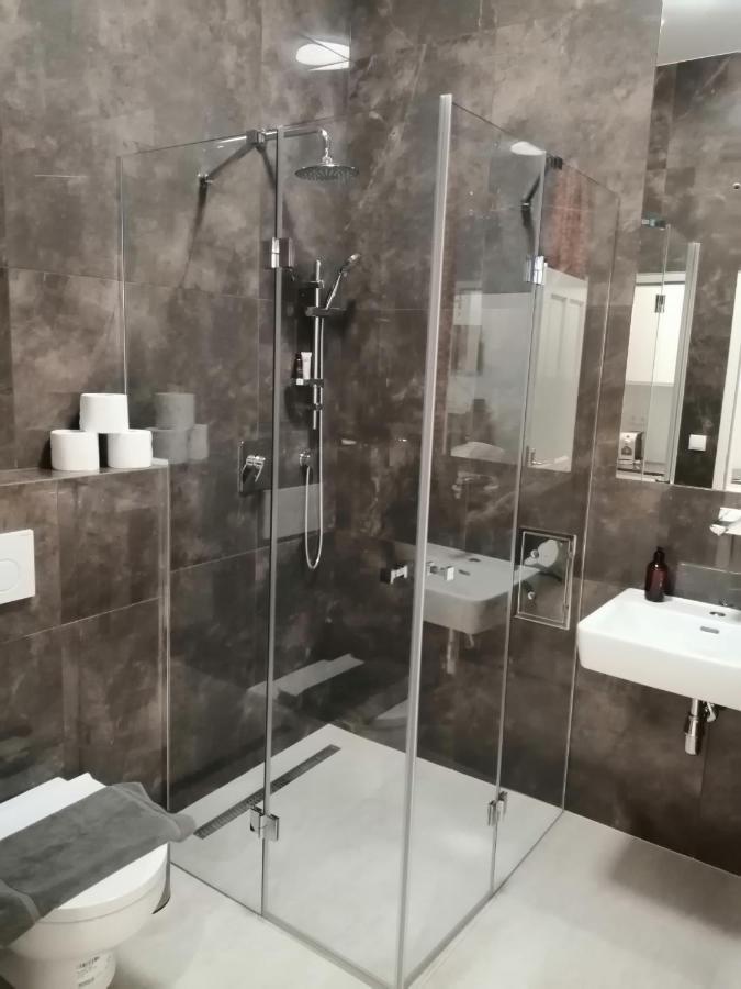 Living Vienna City Center Ngoại thất bức ảnh